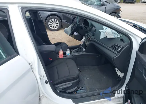 2018 Hyundai Elantra Value Edition из США, поврежденный, VIN 5NPD84LF9JH328538